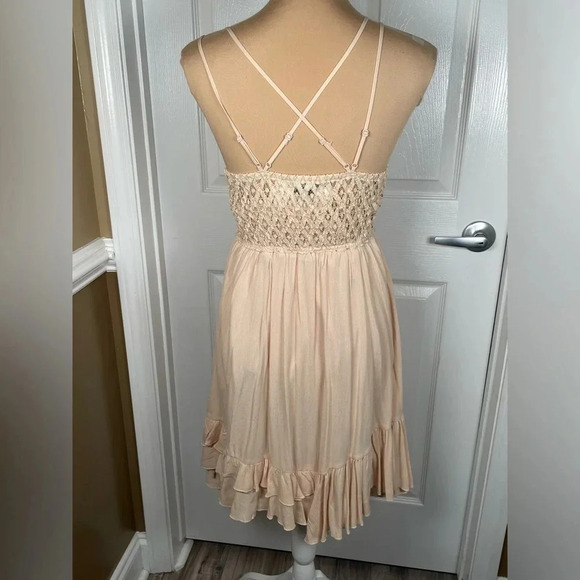 ⭐️ NWT ⭐️ WISH LIST Scalloped Lace Bralette Mini Dress Medium - Picture 6 of 8